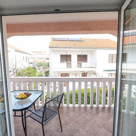Apartmani Marin No1. Vodice Ngoại thất bức ảnh