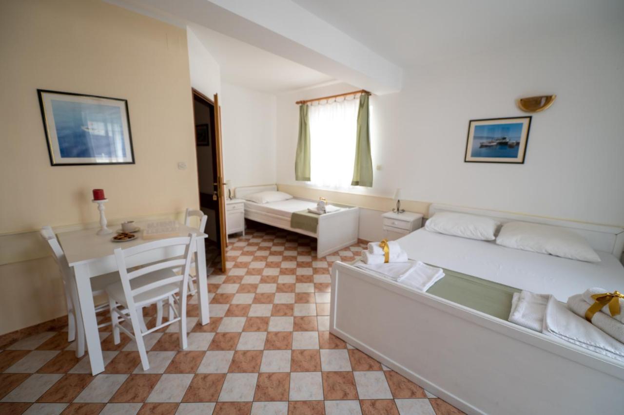 Apartmani Marin No1. Vodice Ngoại thất bức ảnh