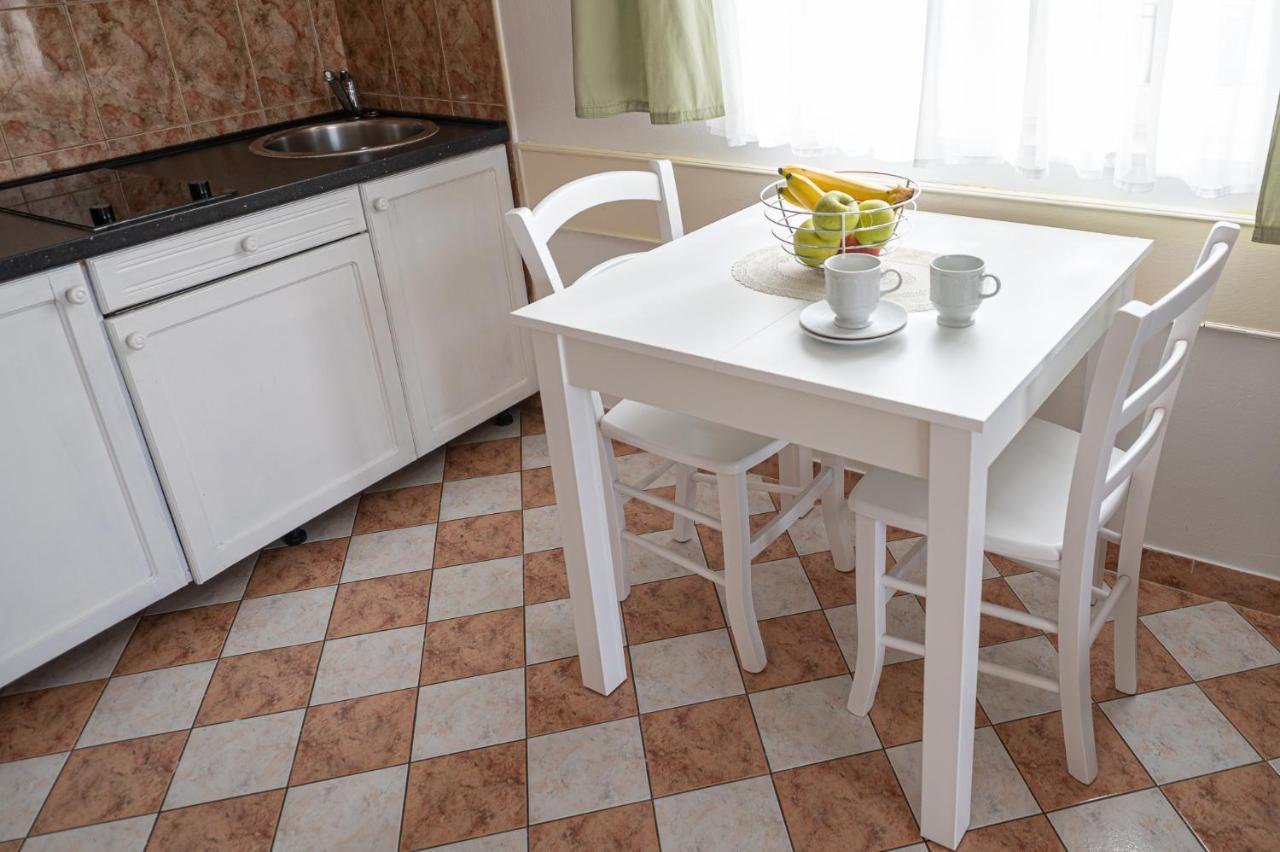 Apartmani Marin No1. Vodice Ngoại thất bức ảnh