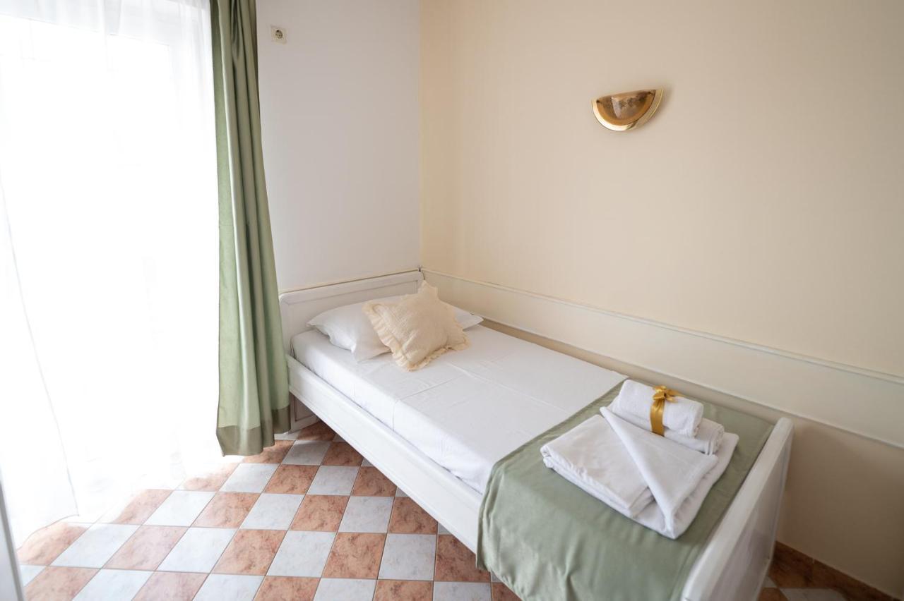Apartmani Marin No1. Vodice Ngoại thất bức ảnh