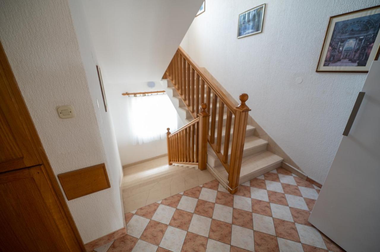 Apartmani Marin No1. Vodice Ngoại thất bức ảnh
